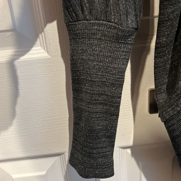 Aritzia Wilfred Black/Grey Open Face Sweatshirt Cardigan Size Small‎ - Picture 6 of 13